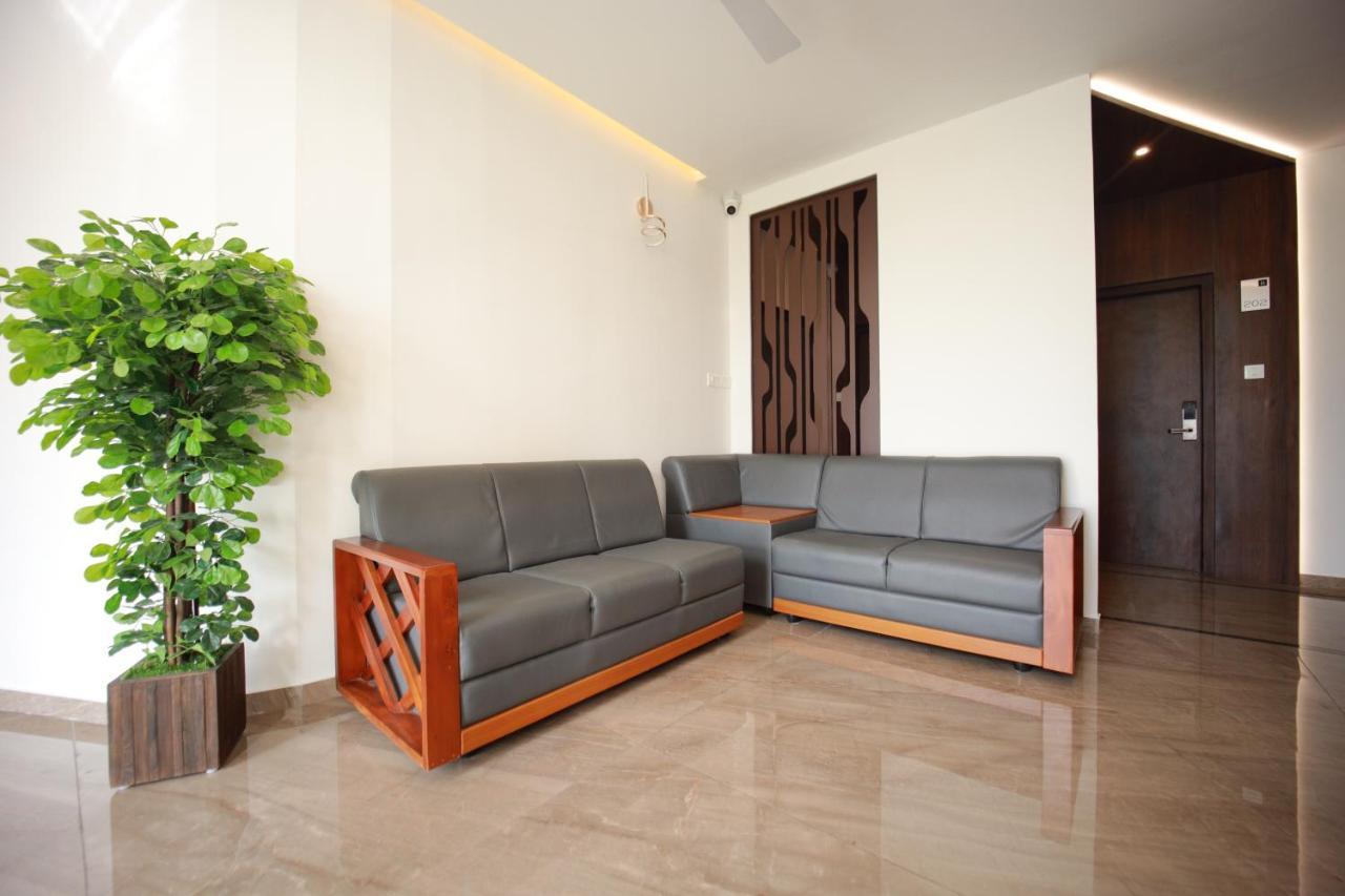 Bliss Regency Business Hotel Palakkad Bagian luar foto
